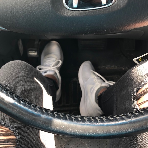 Meet your Posher, Sarah - Picture 1 of 1